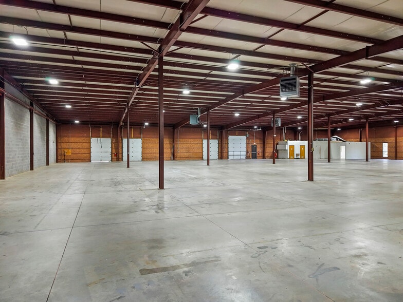 More Photos Of 2595 Viceroy Dr, Winston-Salem Warehouse For Lease