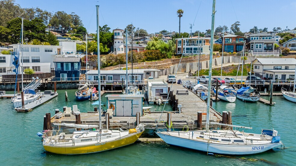 More Photos Of 201 Main St, Morro Bay Marina For Sale