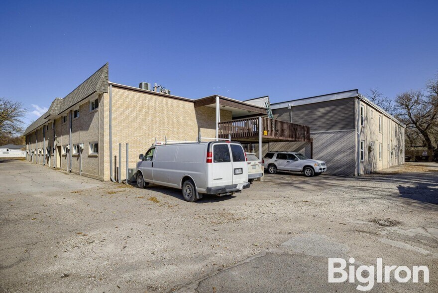 More Photos Of 633 E 10th St, York Apartments For Sale