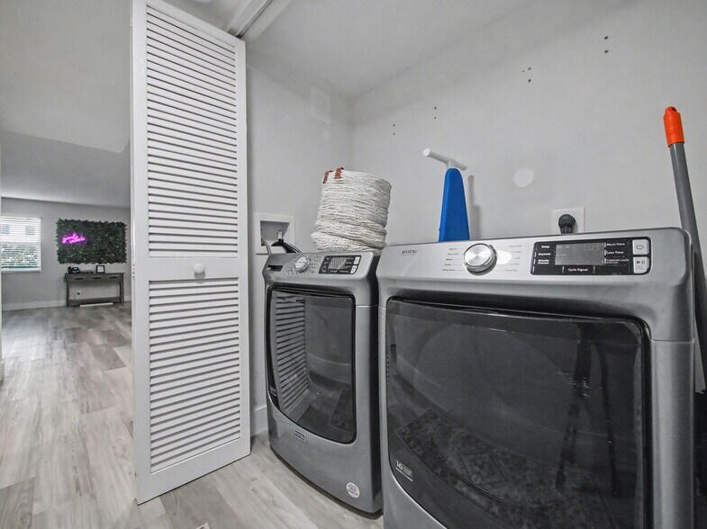 More Photos Of 112 Claremont Ln, Palm Beach Shores Apartments For Sale