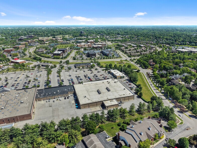 More Photos Of 3199 Beaumont Centre Cir, Lexington Land For Lease