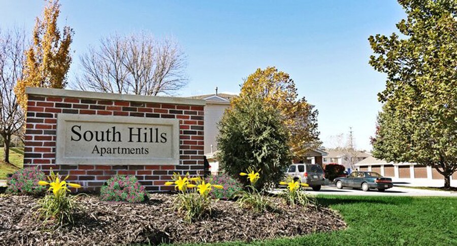 More Photos Of 904-908 Kasper St, Bellevue Multifamily For Sale