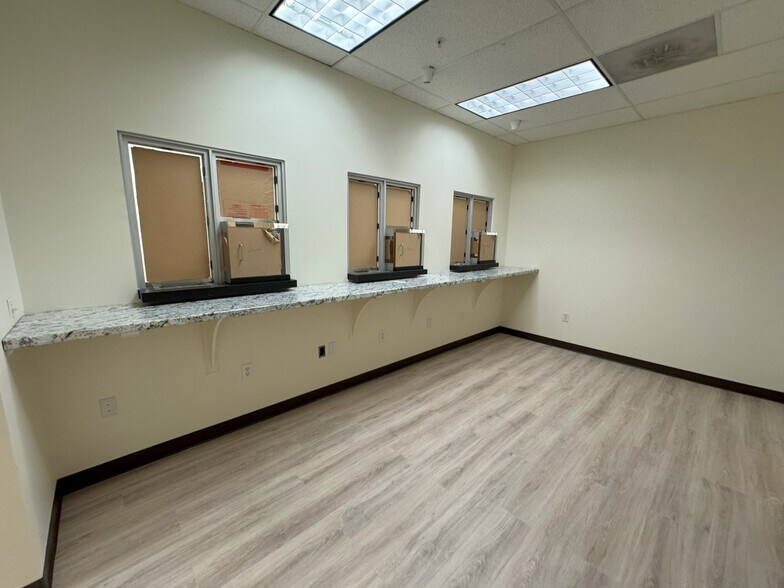 More Photos Of 4446-4450 Park Heights Ave, Baltimore Storefront For Lease