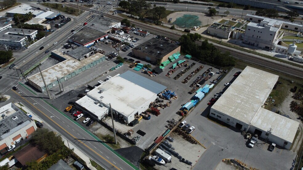 More Photos Of 4310 NW 10th Ave, Oakland Park Warehouse For Lease
