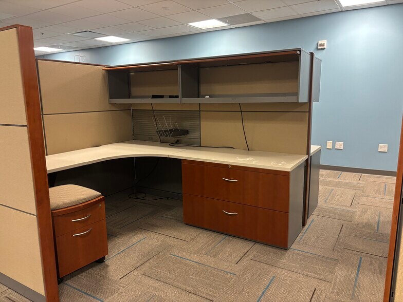 More Photos Of 2601 Blairstone Rd, Tallahassee Office For Lease