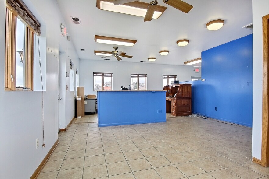 More Photos Of 19560 Burnham Ave, Lynwood Auto Repair For Sale
