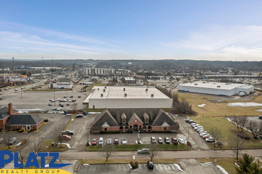 More Photos Of 935 Trailwood Dr, Youngstown Medical For Sale