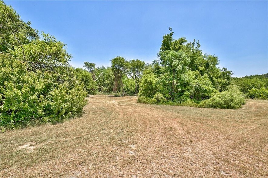 More Photos Of 910 S State Highway 161, Grand Prairie Land For Sale