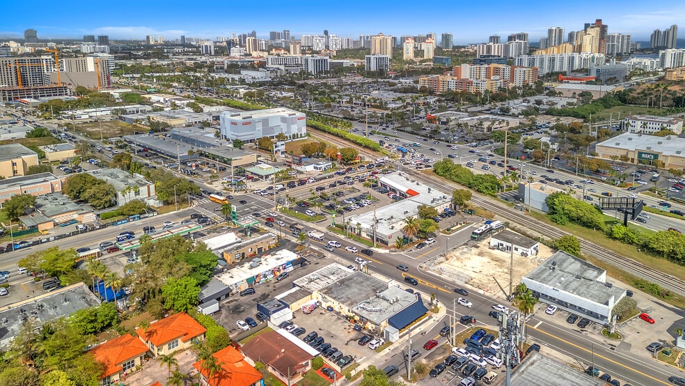 More Photos Of 18480-18484 W Dixie Hwy, North Miami Beach Unknown For Lease