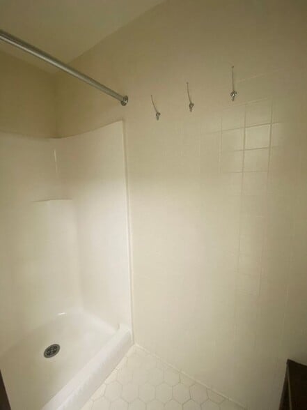 More Photos Of 310 Dick St, Fayetteville Office For Lease