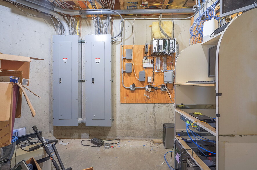 More Photos Of 425 W Pine St, Raymore Medical For Sale