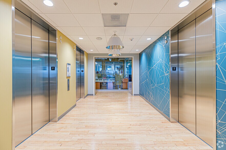 More Photos Of 4660 La Jolla Village Dr, San Diego Office For Lease
