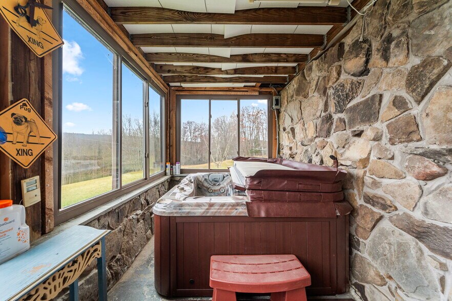 More Photos Of 365 Meade Rd, Susquehanna Specialty For Sale