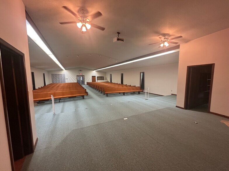 More Photos Of 115 S Pierce St, Crestline Religious Facility For Sale