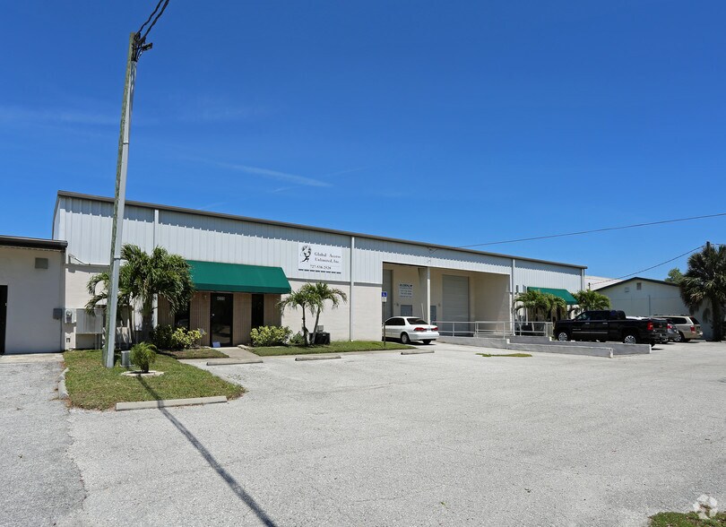More Photos Of 4201-4205 116th Ter N, Clearwater Warehouse For Lease