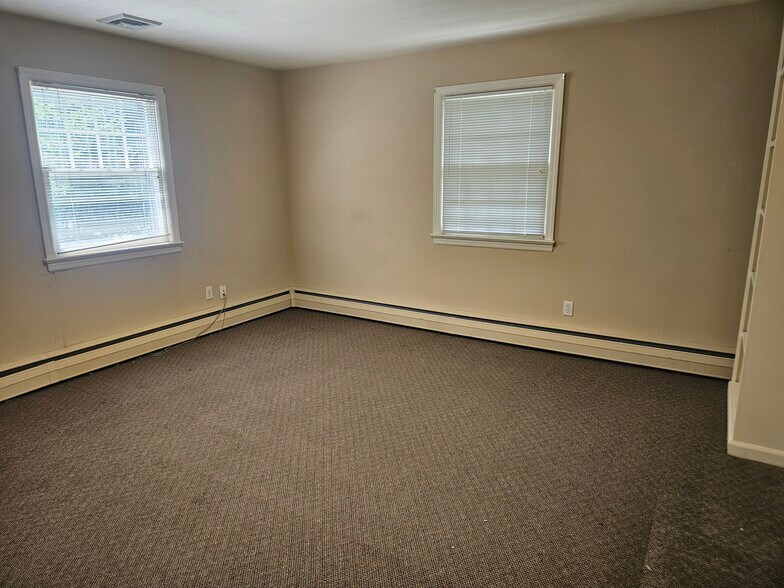More Photos Of 170 Scotch Rd, Ewing Office For Sale