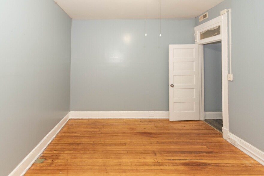 More Photos Of 3210-3212 Walbrook Ave, Baltimore Apartments For Sale