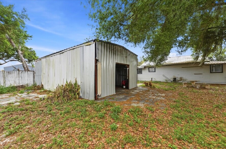 More Photos Of 506 Commonwealth Ave SW, Polk City Office Residential For Sale