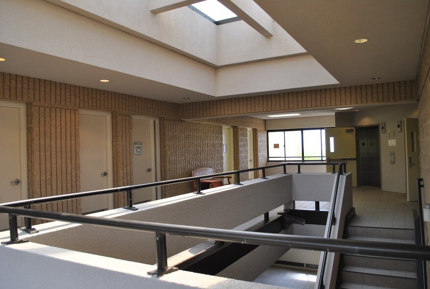 More Photos Of 2228-2230 Liliha St, Honolulu Medical For Lease