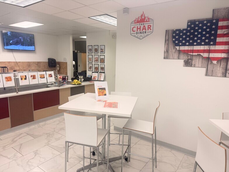 More Photos Of 8313 Southwest Fwy, Houston Unknown For Lease