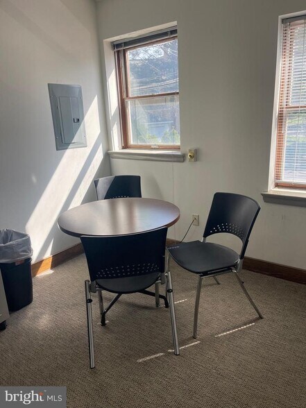More Photos Of 106 York Rd, Jenkintown Office Residential For Sale