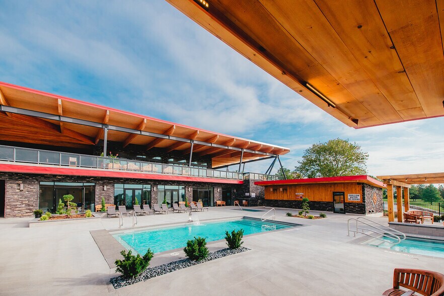 More Photos Of 324183 Mount Elgin Rd, South-West Oxford Golf Course Driving Range For Sale