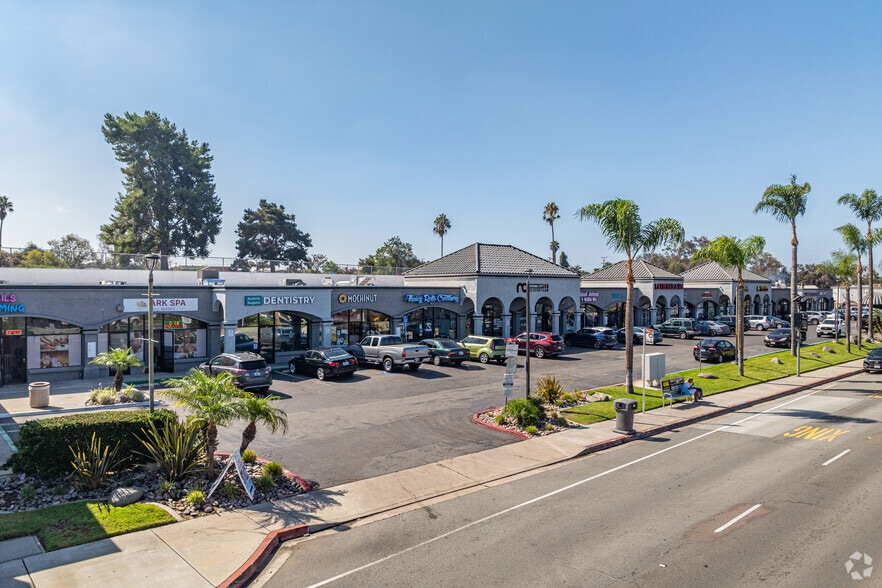 More Photos Of 2720 E Plaza Blvd, National City Freestanding For Lease