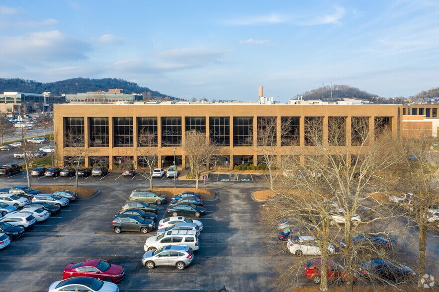 More Photos Of 278 Franklin Rd, Brentwood Office For Lease