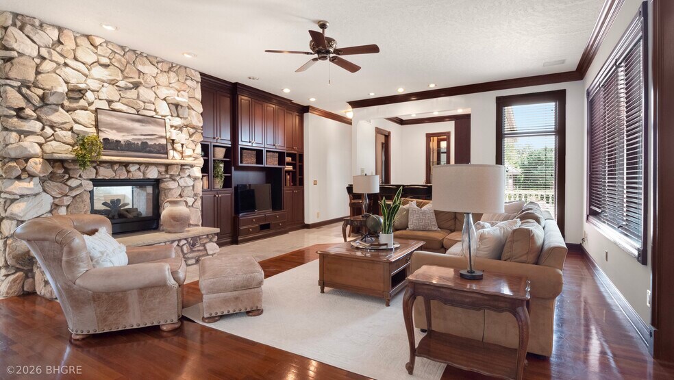 More Photos Of 2608 N Jefferson Way, Indianola Land For Sale