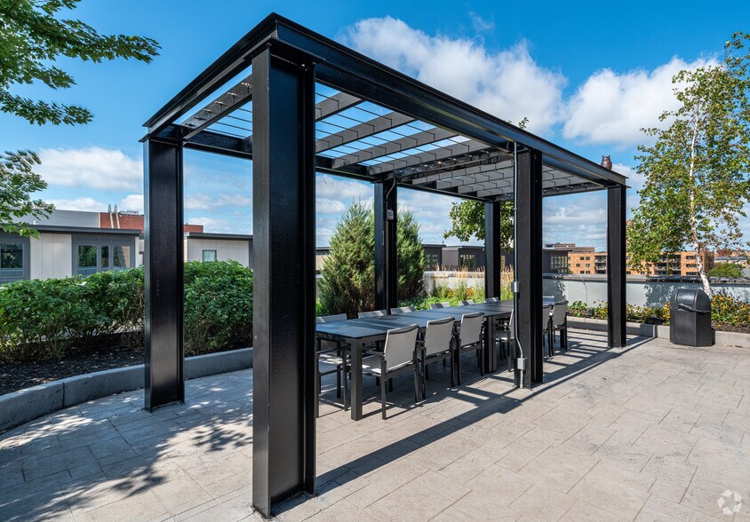 More Photos Of 1369 Spruce Pl, Minneapolis Apartments For Lease