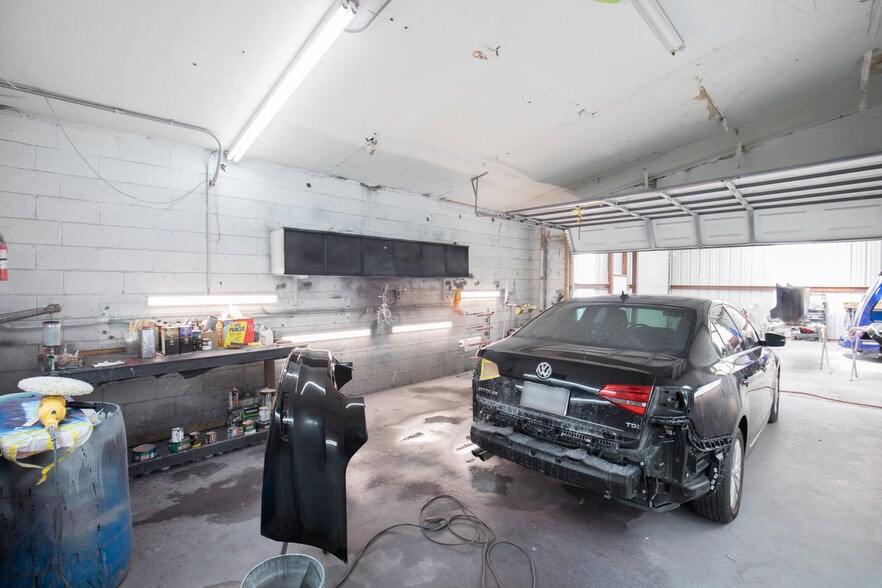 More Photos Of 10762 Montana Ave, El Paso Auto Repair For Sale