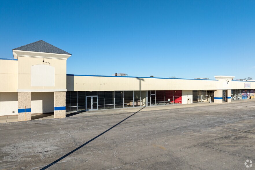 More Photos Of 1200-1230 Woodlawn Rd, Lincoln General Retail For Sale