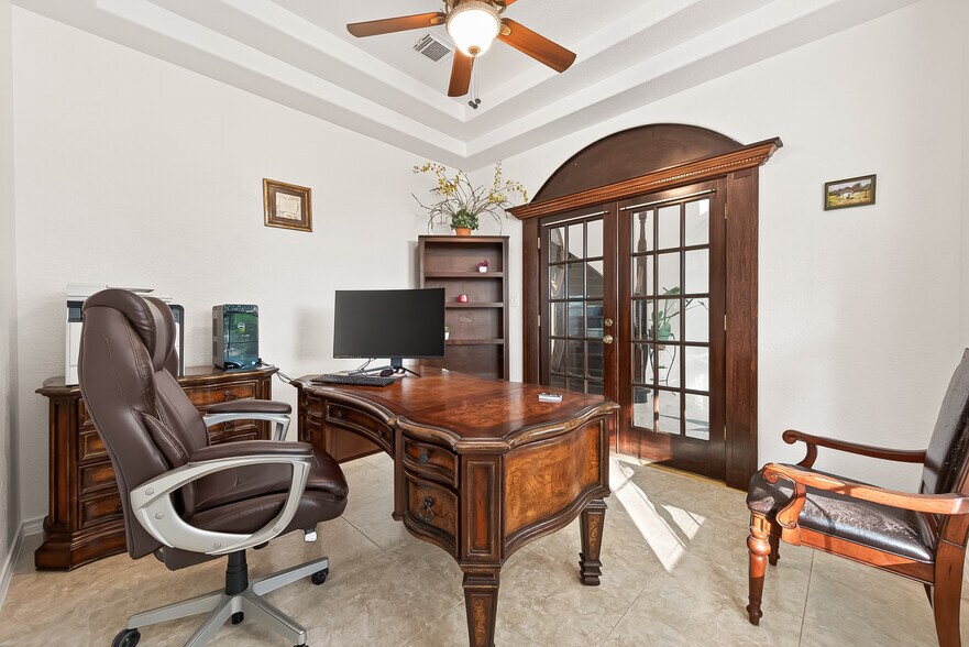 More Photos Of 21832 Rayford Rd, Humble Office For Sale