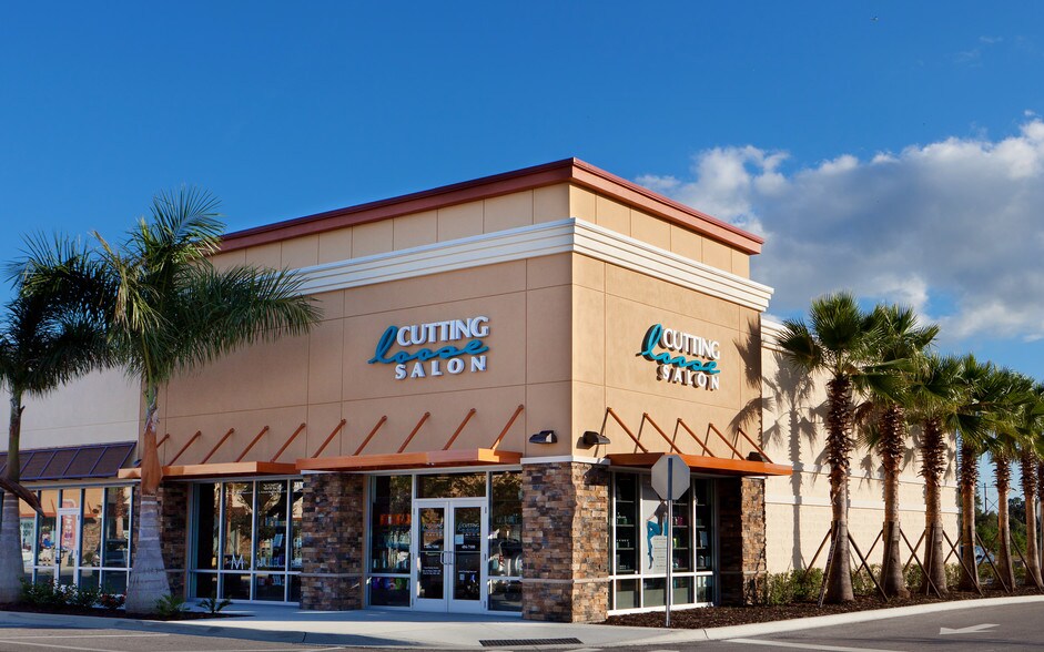 More Photos Of 5770 Ranch Lake Blvd, Bradenton Restaurant For Lease