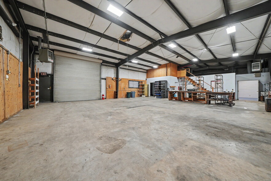More Photos Of 11020 N State Highway 49, Martell Freestanding For Sale