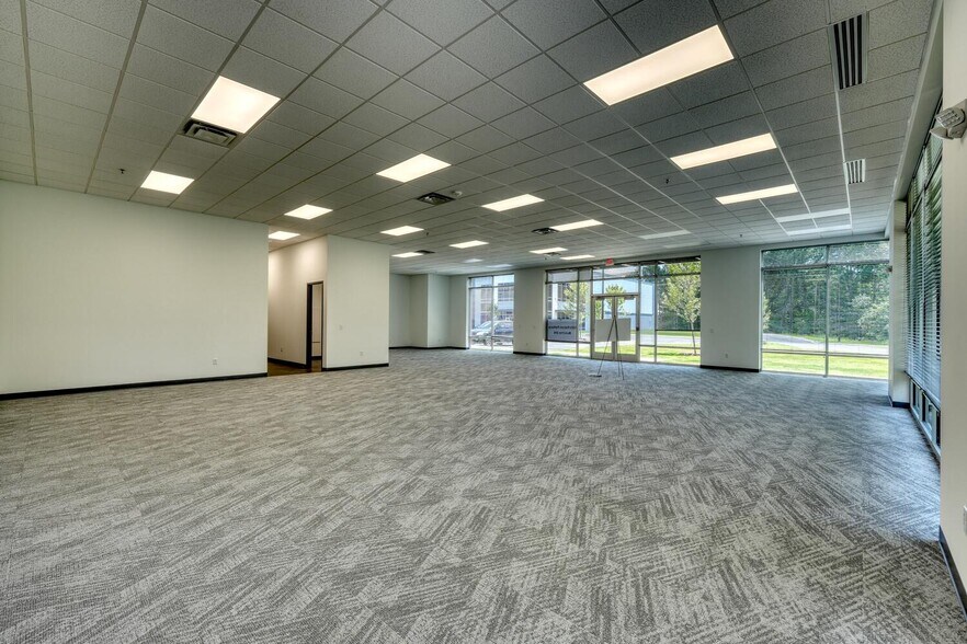 More Photos Of 3920 Falcon Pky, Flowery Branch Unknown For Lease