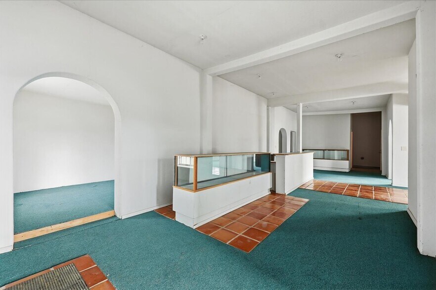 More Photos Of 437 SW 3rd St, Fruitland Freestanding For Sale