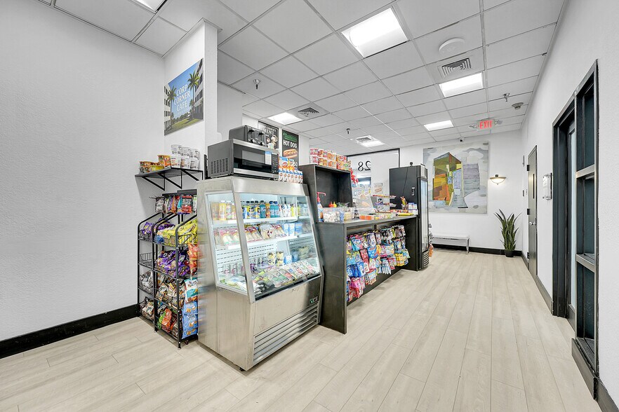 More Photos Of 2328 10th Ave N, Lake Worth Office For Lease