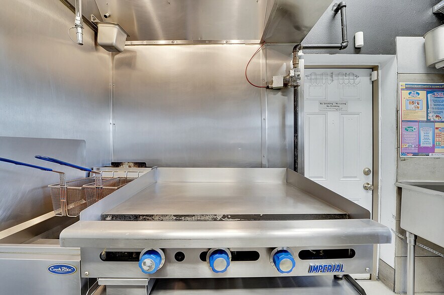 More Photos Of 361 N Main St, Brighton Restaurant For Sale