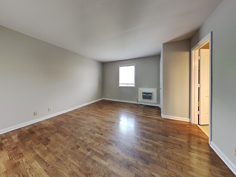 More Photos Of 5700 Leslie Ave, Nashville Apartments For Sale