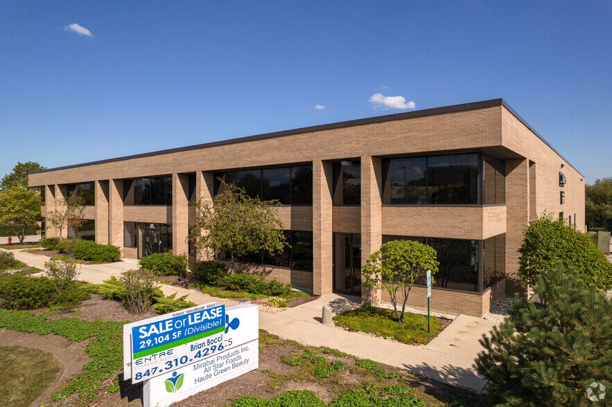 More Photos Of 125 E Commerce Dr, Schaumburg Light Distribution For Sale