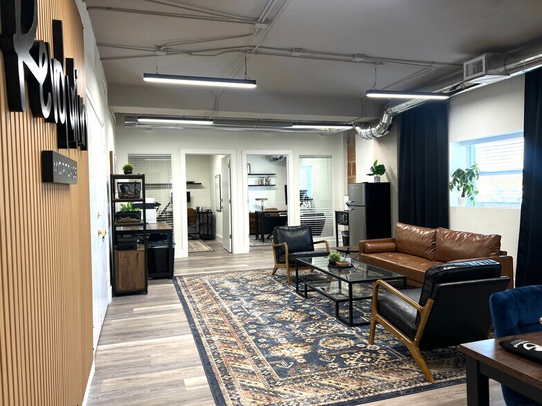 More Photos Of 1900 S Harbor City Blvd, Melbourne Office For Lease