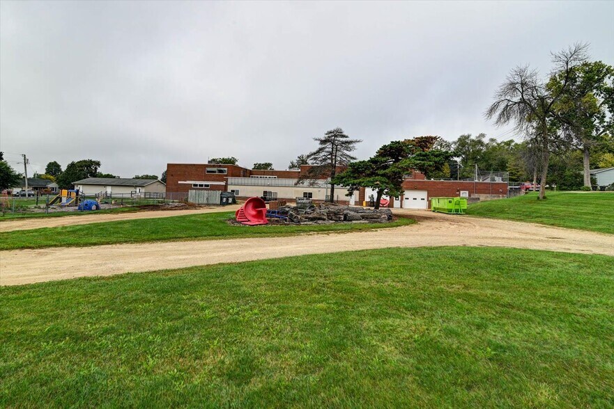 More Photos Of 520 E Holum St, Deforest Schools For Sale