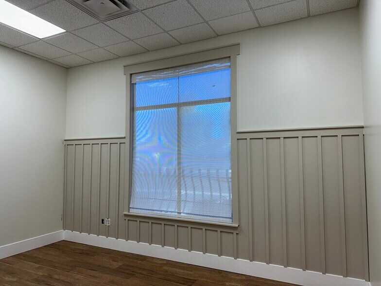 More Photos Of 15003 W Bell Rd, Surprise Medical For Lease