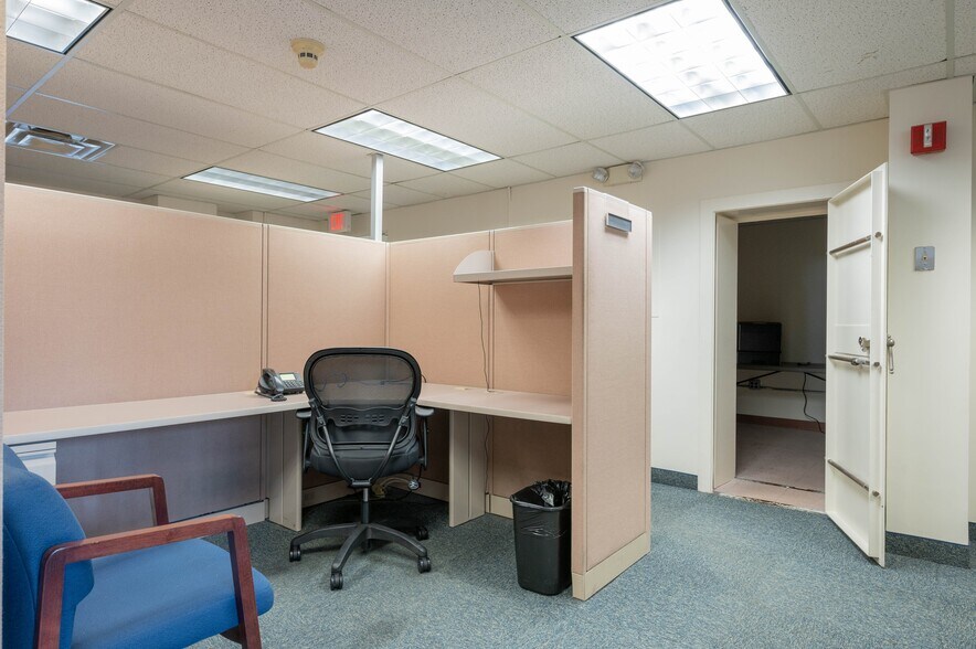 More Photos Of 22 South St, Morristown Office For Lease