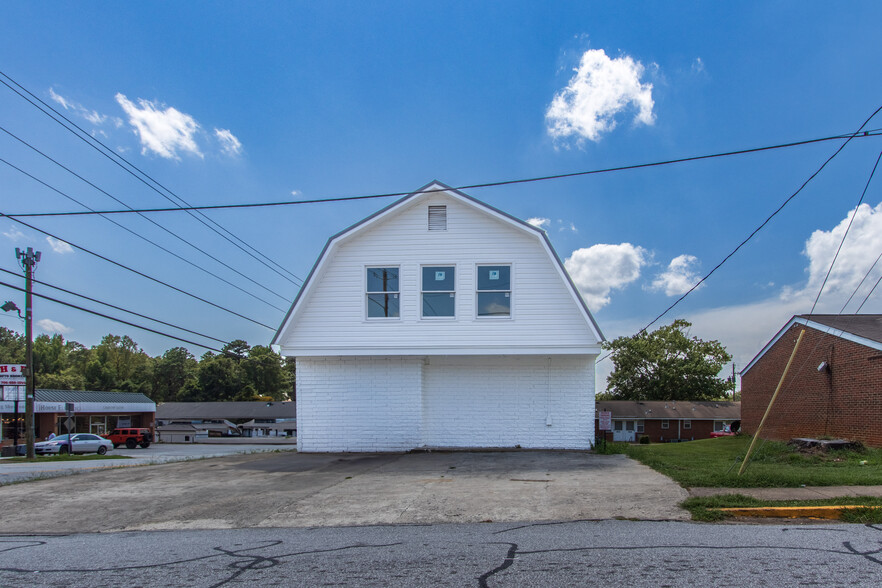 More Photos Of 1044 Baxter St, Athens Freestanding For Sale
