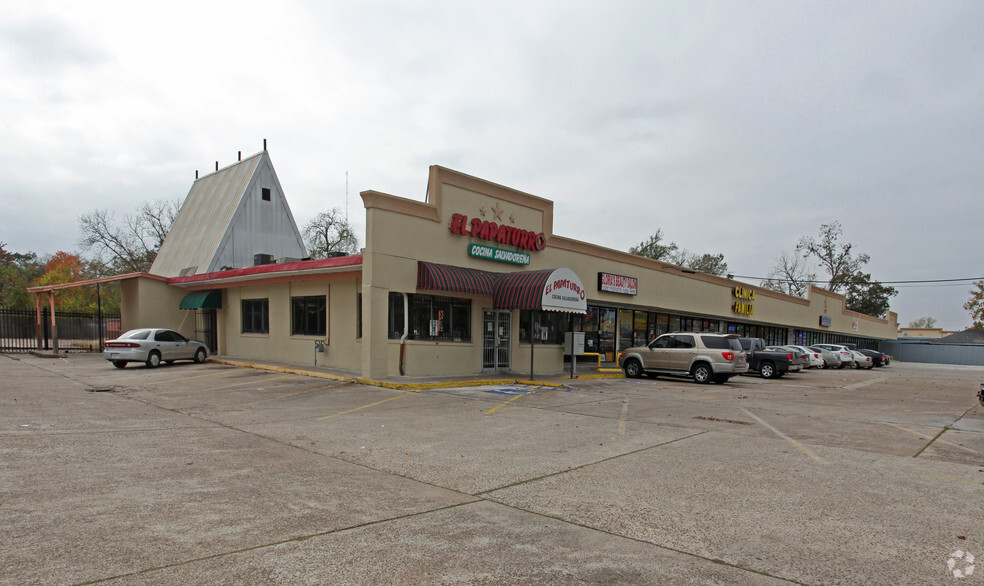 Primary Photo Of 226-232 E Crosstimbers St, Houston Unknown For Lease