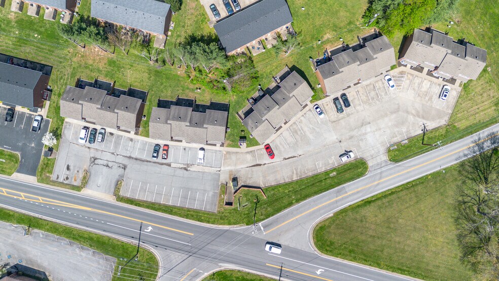 More Photos Of 291 Dunbar Cave Rd, Clarksville Multifamily For Sale