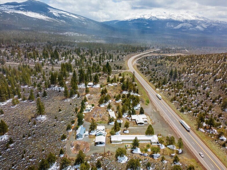 More Photos Of 17604 US-97 Hwy, Weed Apartments For Sale