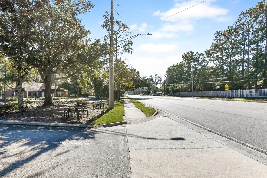 More Photos Of 9905 Old St Augustine Rd, Jacksonville Medical For Lease